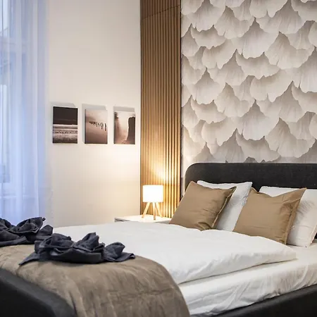 Stylish Natural * Budapest