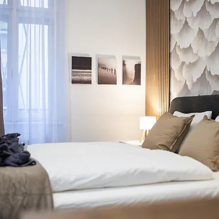 Stylish Natural Apartment Budapest