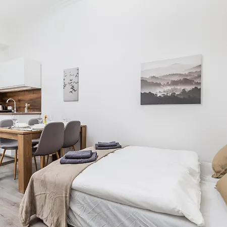 Stylish Natural ブダペスト