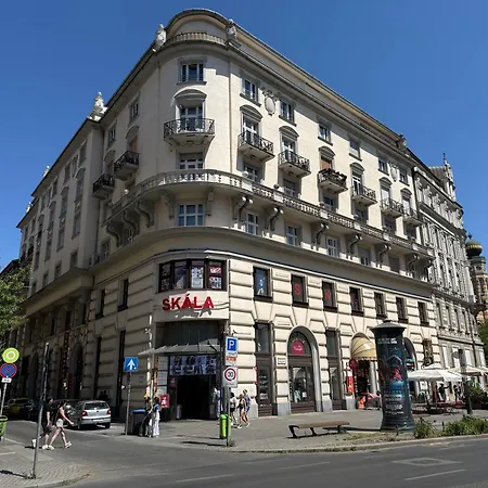 Stylish Natural Budapest