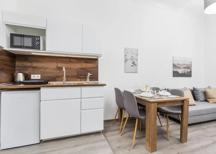 Stylish Natural Apartament